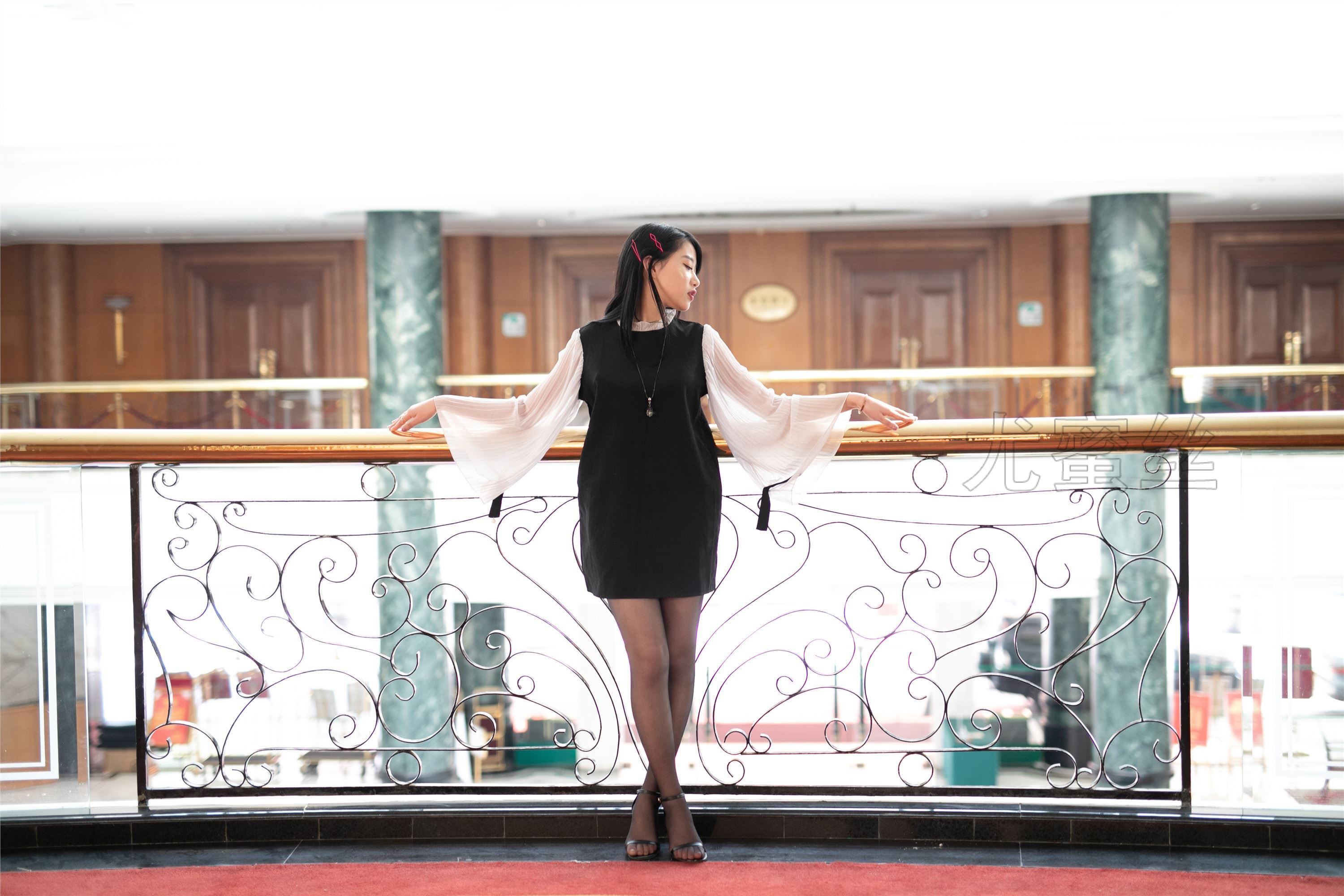 尤蜜丝 穿搭写真 NO.038